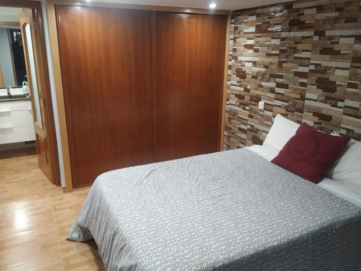 Apartamentos Deluxe Barajas Мадрид Екстериор снимка