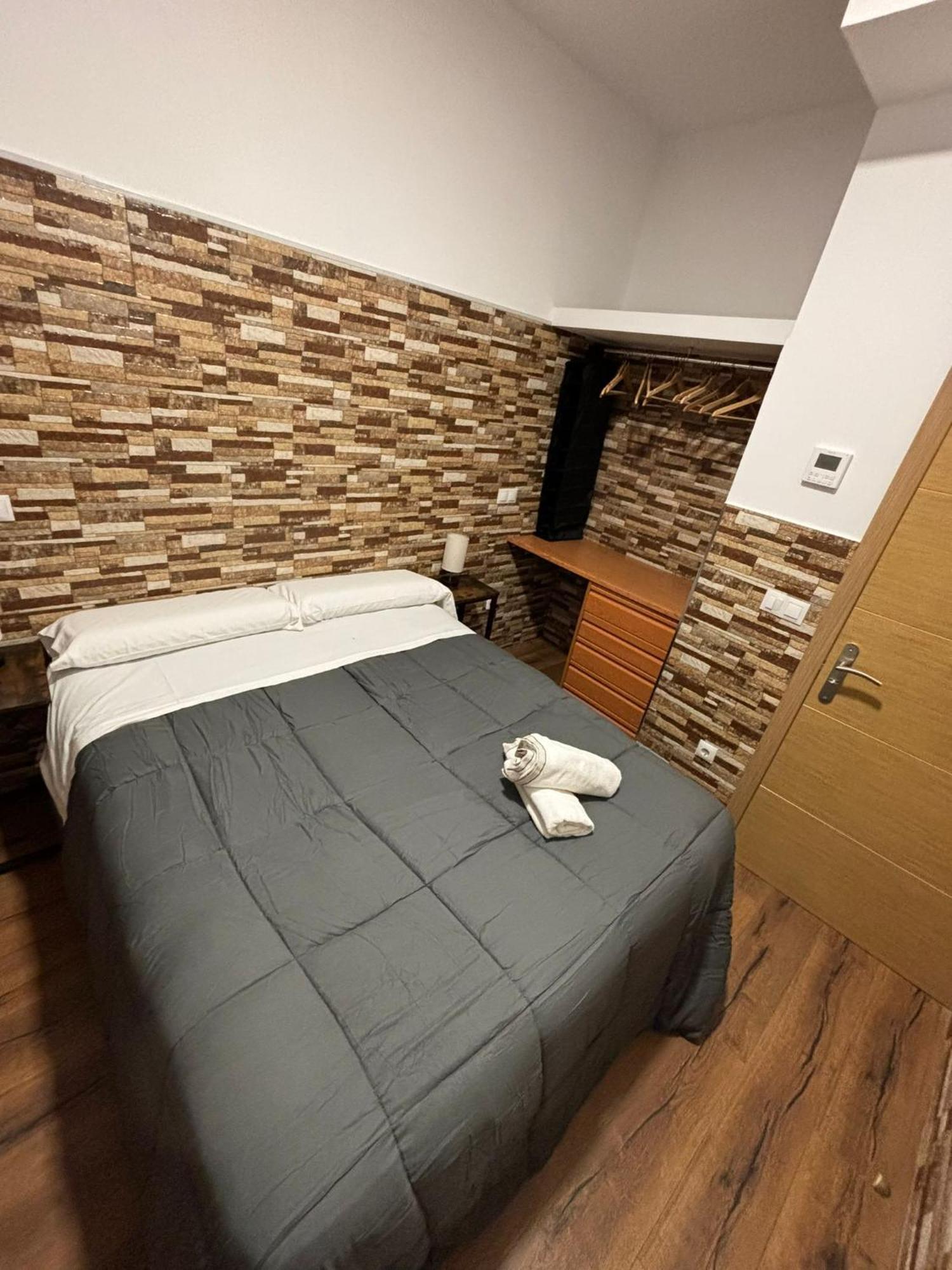 Apartamentos Deluxe Barajas Мадрид Екстериор снимка